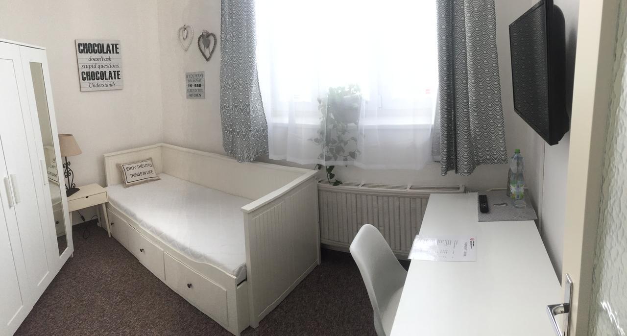 Penzion Ema B&B Prostejov Ruang foto